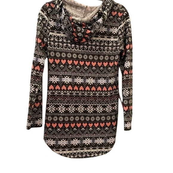 ⭐️ No boundaries Lg 11-13 sweater lightweight - Picture 2 of 3